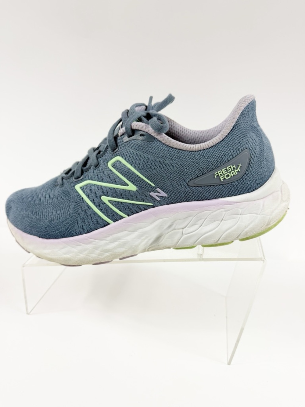 New Balance Fresh Foam X EVOZ Women's Gray Knit Running Shoes with Lime Accents - Picture 5 of 9